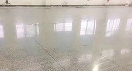 【浙江】宁波工厂使用地面起砂处理剂施工水磨石硬化地坪