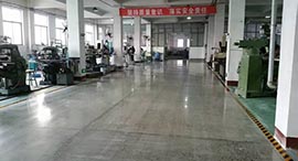 湖北鑫威食品厂耐磨硬化地坪施工